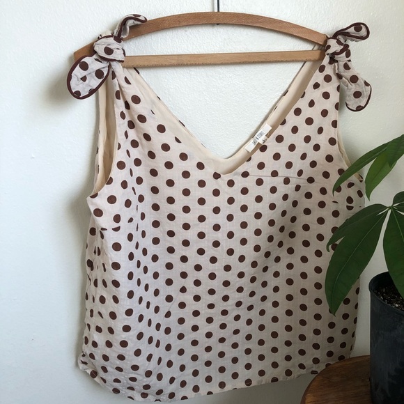Cream top with brown dots - Picture 4 of 6